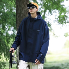 藏青色