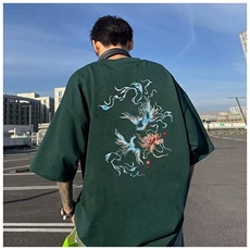 墨绿色