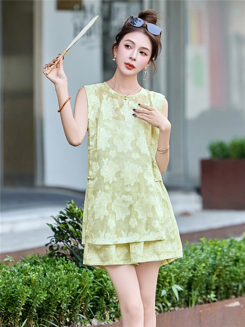 新中式国风女2025夏季新款小个子时尚气质无袖上衣短裤,女装连衣裙,布芭啦