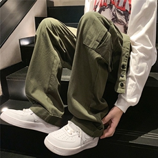 军绿色
