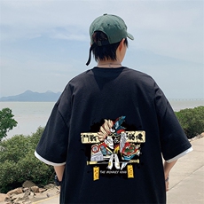 黑色