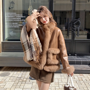 新款 羽绒服90绒 仿狐狸毛拼接2C122-5130-P330-K488图片