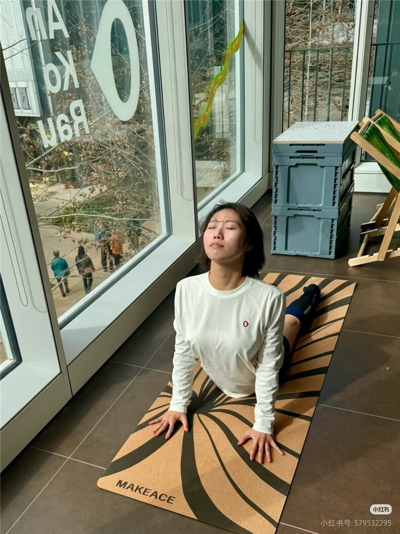 2025舒适百搭简约素家圆领长袖打底,女装T恤,湘姗