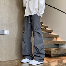 深灰色