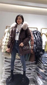 冬季羽绒服图片