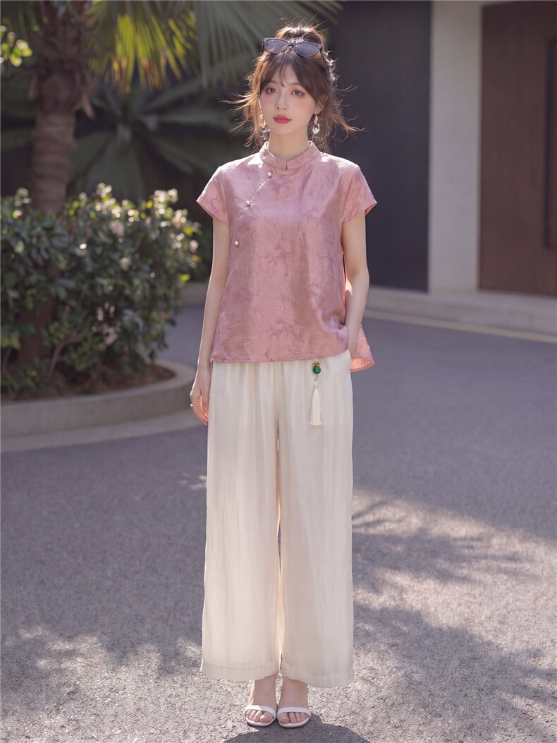 2026年夏季休闲风女优雅淑女通勤日常G风印花压皱新中式两件套,女装套装/套裙,曼琳思菲