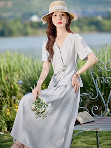 时尚套装裙女夏穿搭一整套2025新款气质休闲洋气减龄两件套连衣裙图片