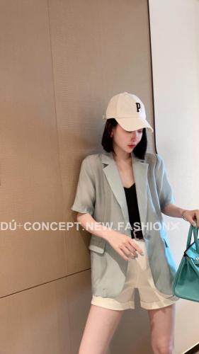 现货夏季新款轻薄防晒西装，碎花裙，女装西装，Dú+独家