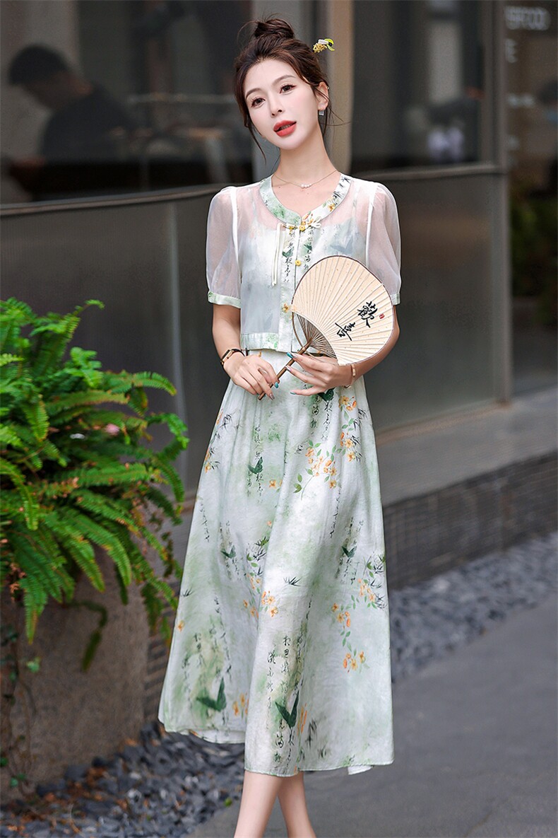 2024夏装新款复古新中式外披吊带裙碎花中长款盘扣两件套套装,女装套装/套裙,天丝秀