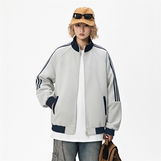 浅灰色