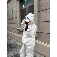白灰色