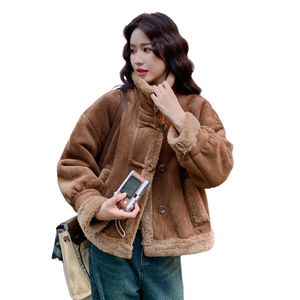 时尚麂皮绒保暖短款皮毛一体外套女冬2025新款休闲毛绒高级感上衣图片