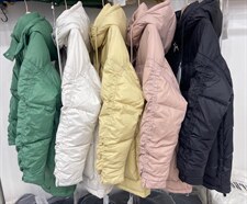 现货羽绒服五色两码面包服，女装羽绒服，魅力布梵