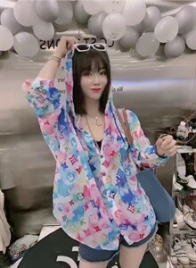 新款韩货洋气彩色花色连帽防晒衣,其它,L·H·X