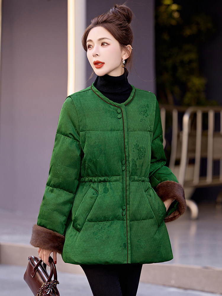 羽绒服女中长款2025冬季新款洋气独特别致新中式收腰复古绿色外套,女装羽绒服,伊仟回