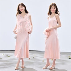 夏季新款现货！2026洋气时尚重工刺绣花马甲+珍珠吊带长裙套装女，女装套装/套裙，央宝儿