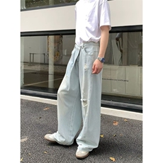 浅蓝色