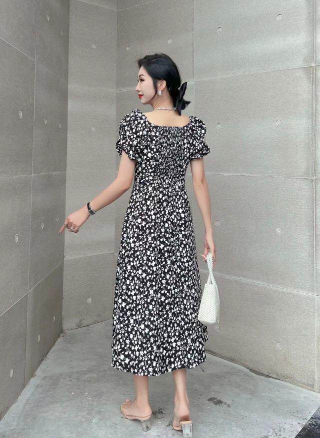 (现货）显瘦连衣裙,四个尺码，两色，女装连衣裙，依柏璐(1F)