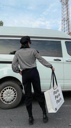 黑白拼接的千鸟格衬衫，简约大气，女装衬衫，贝依维娅