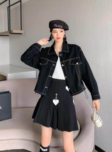 牛仔短外套，女装短外套，简妮依魅