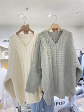 秋冬新款v领花大毛衣，女装针织衫/毛衣，UPUP