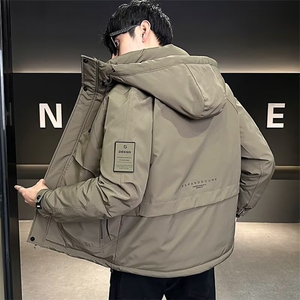 W10495-P70 网图现货 百搭连帽保暖休闲大口袋冲锋衣外套工装夹克图片