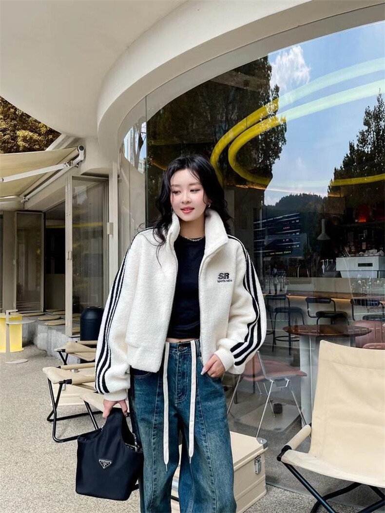 冬装新款毛毛短外套，女装短外套，玫瑰共和国