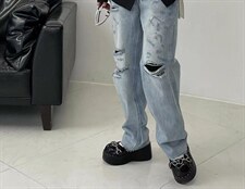 （现货）破洞牛仔裤，女装牛仔裤，UDF