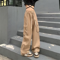 卡其色