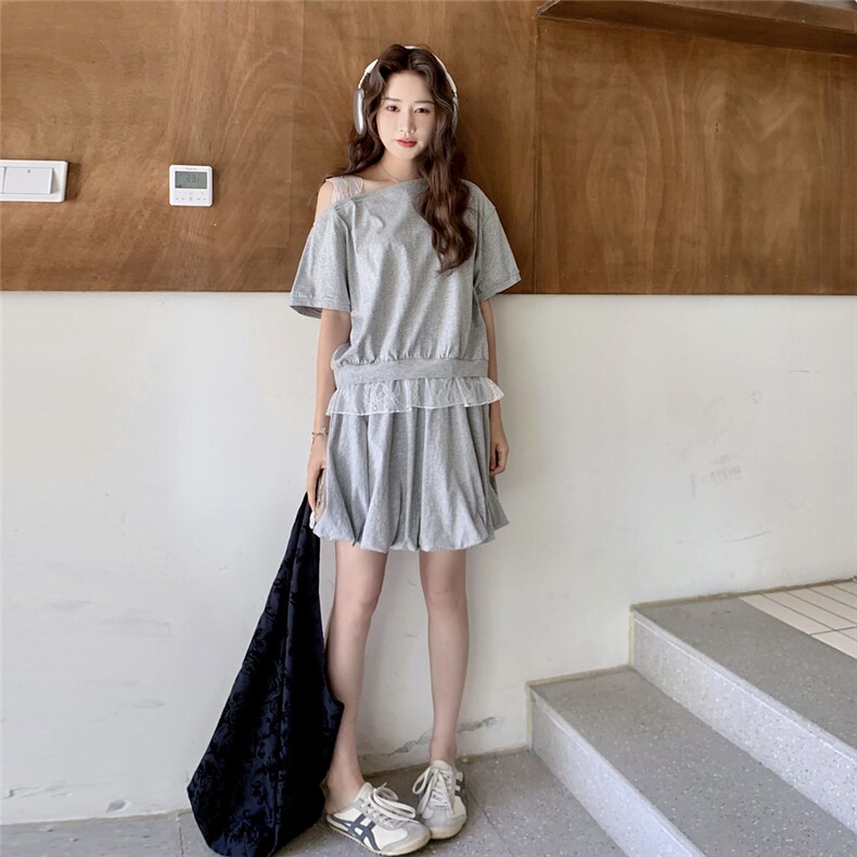 时尚浅灰色减龄日系套装女2025夏季蕾丝露肩上衣花苞半身裙两件套图片