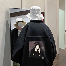 黑色