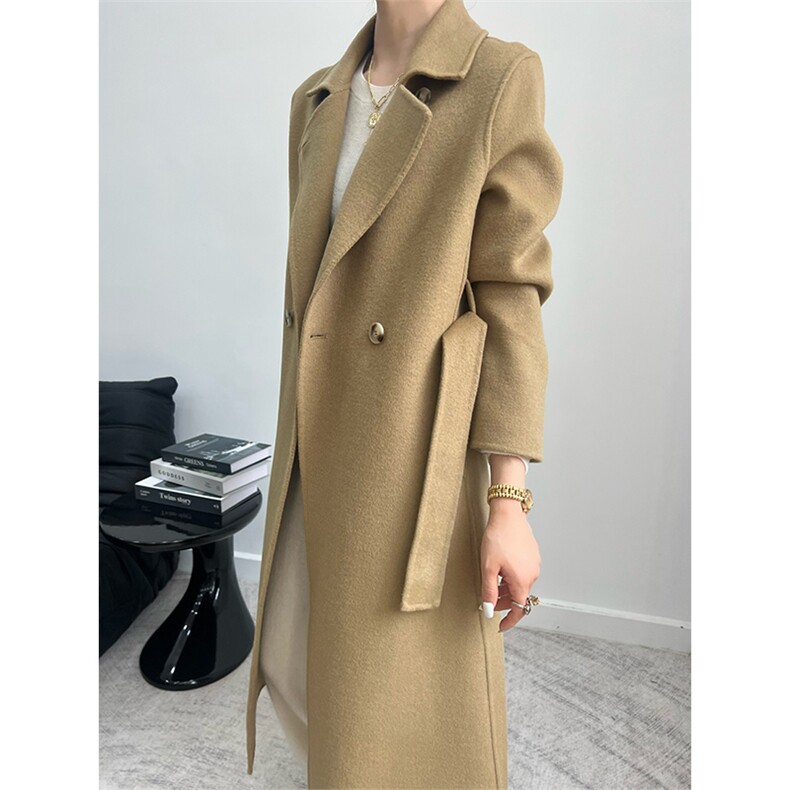 2025年夏季常规中长款长袖纯色系带大衣时尚百搭简约大方，女装双面呢大衣，蒙绒特