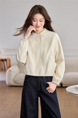 今年流行高级感淡黄色皮衣外套女早春新款小个子短款机车夹克上衣，女装皮衣，潮流依族