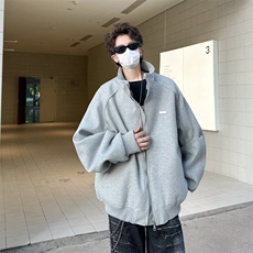 灰色