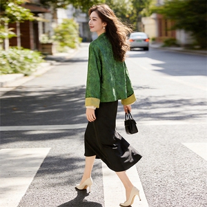 芷墨春季新款复古盘扣设计感新中式气质外套显高显瘦日常通勤女图片