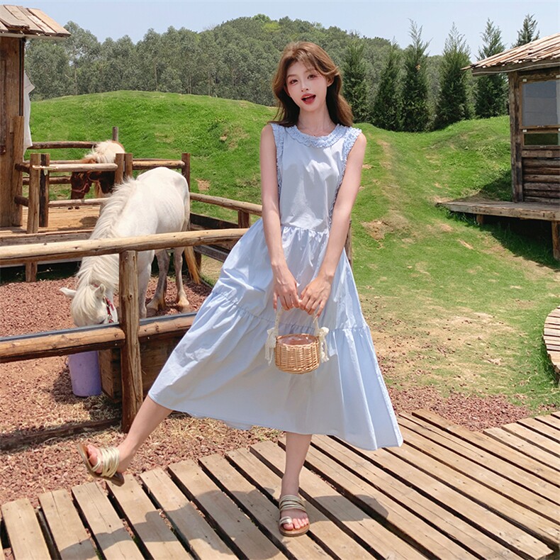 蓝色甜美减龄无袖连衣裙女夏新款海边度假小个子森系显瘦别致长裙图片
