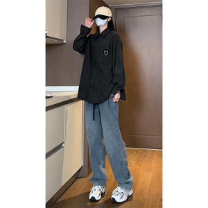 2024 春季新款 女模内景大码灯芯绒长袖衬衫M-5X HC24075-P50图片