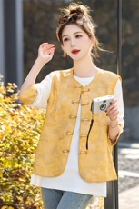 新中式提花刺绣马甲+T恤女2025春季新款国风盘扣洋气潮，女装套装/套裙，朵莱米