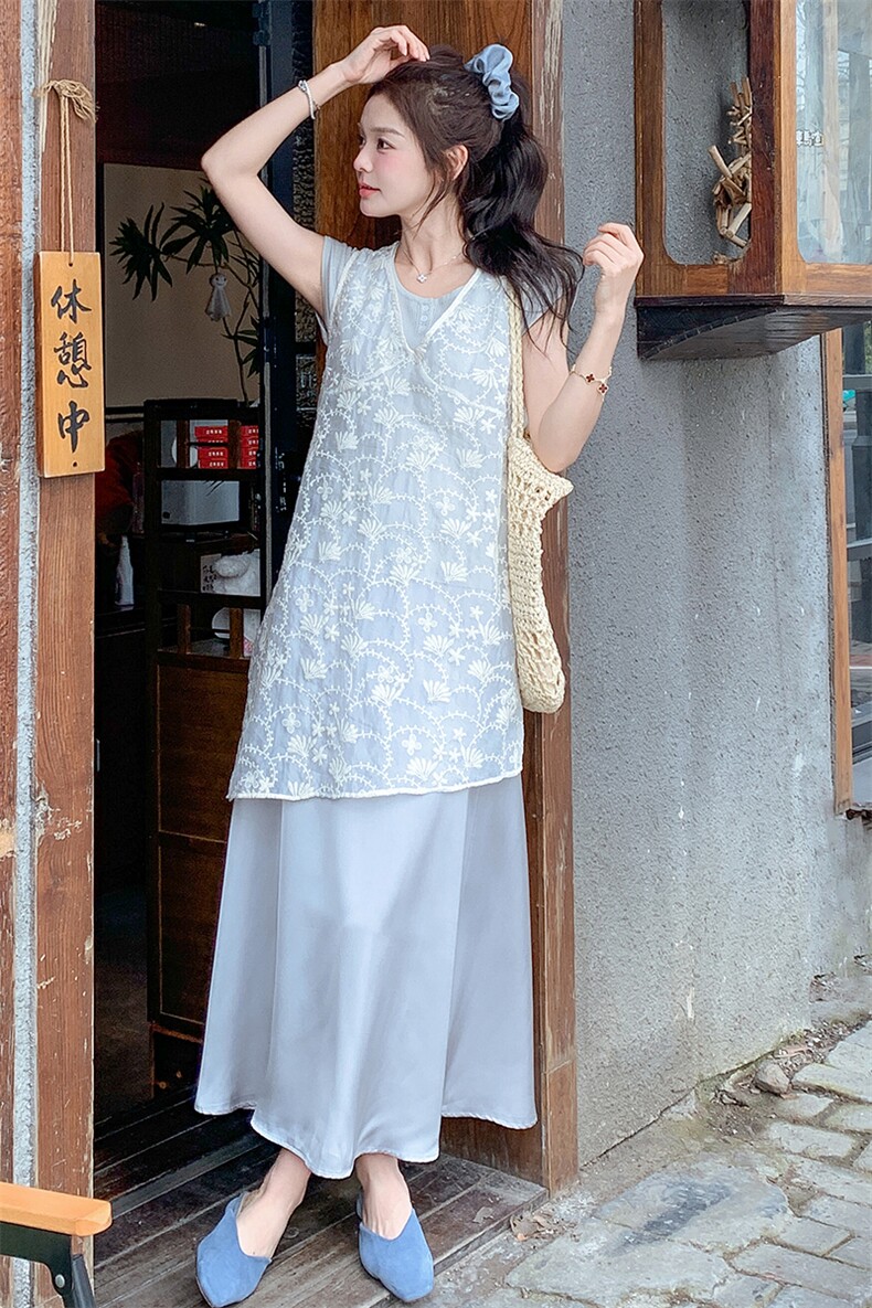 法式蕾丝绣花背心套装裙女2025夏季新款甜美减龄T恤半身裙三件套,女装套装/套裙,浙宝305
