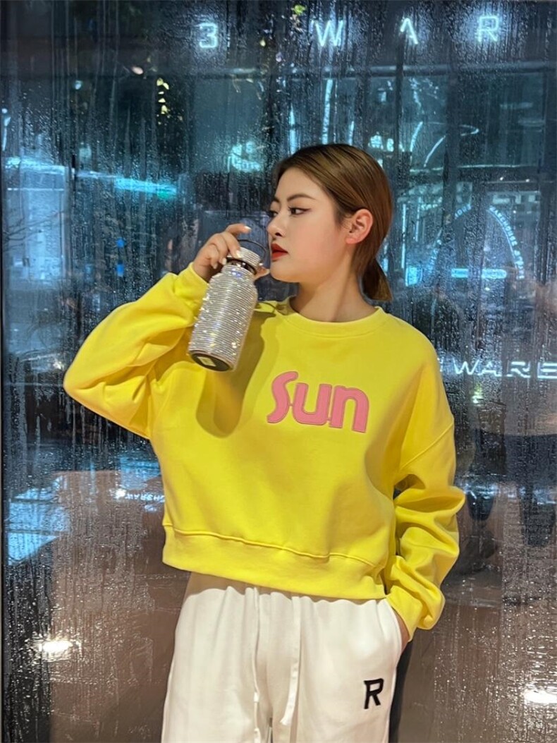 OUGNI春装新款小众别致卫衣女潮牌ins设计感韩版，女装卫衣/绒衫，OGENI 欧葛妮