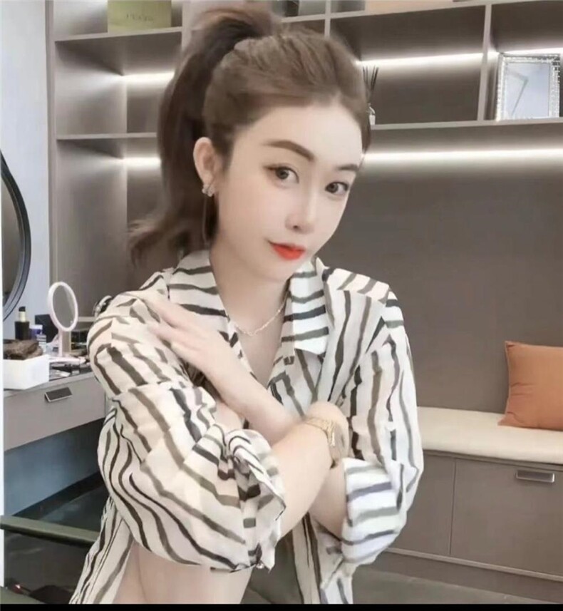 夏季新款欧洲站洋气彩色条纹时尚衬衫,女装衬衫,L·H·X