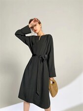 《现货》结构简约设计中长连衣裙，女装连衣裙，M&VC