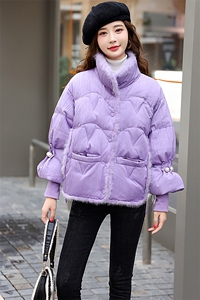 小香风水貂毛拼接羽绒服女2025冬新款洋气减龄超好看白鸭绒外套图片