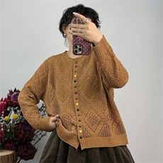 2025年秋季新款彩扣菱形针织女士开衫时尚休闲通勤百搭，女装针织衫/毛衣，秋虹羊绒