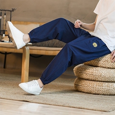 藏青色