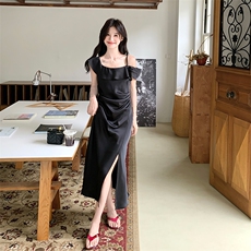 荷叶边一字肩吊带裙优雅连衣裙女2025夏季新款法式度假风显瘦长裙，女装连衣裙，2D034