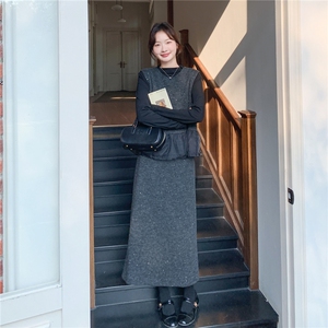 2026年春季新款高级感毛呢时尚套头马甲三件套装女气质套裙图片