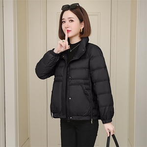 时尚保暖女士短款羽绒服 修身显瘦轻薄外套图片