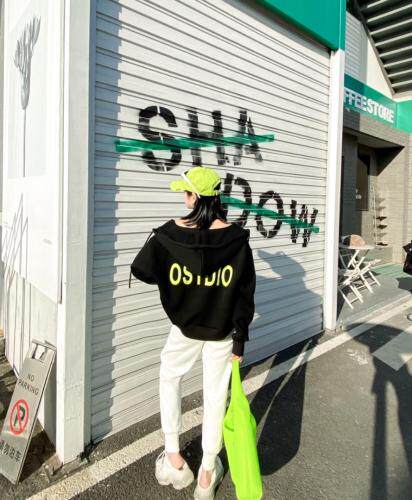 秋装主要以卫衣外套休闲裤为主，女装卫衣/绒衫，酷规则