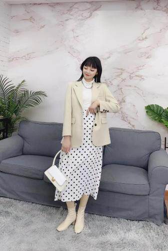 2021新款春装小西装图片